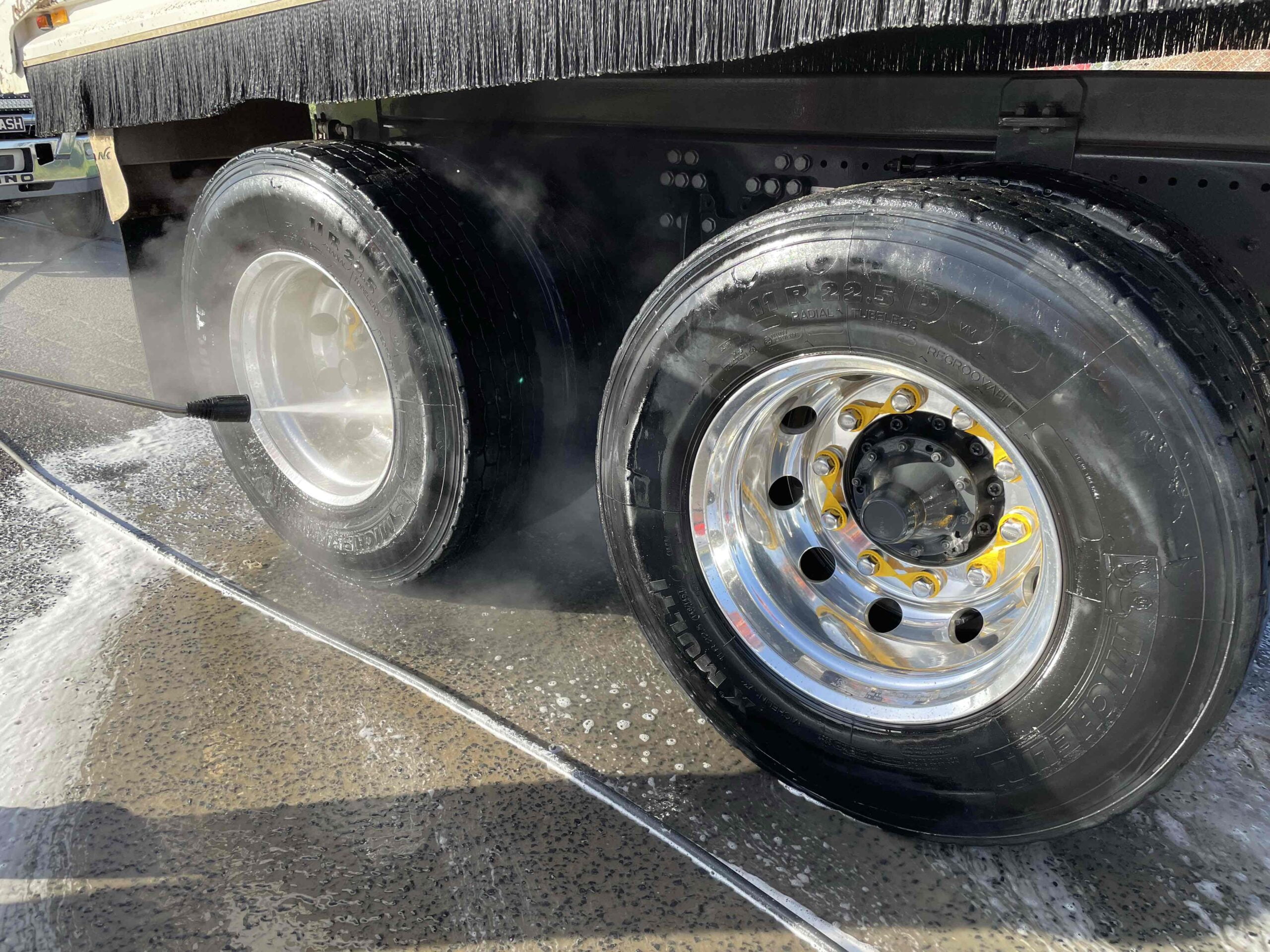 Gallery - One Pressure Wash