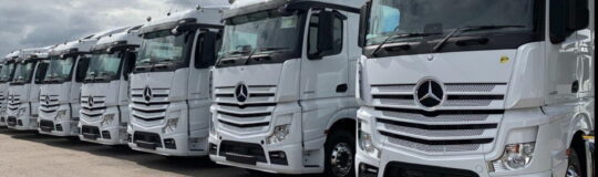 One Pressure Wash Truck Washing Melbourne Australia